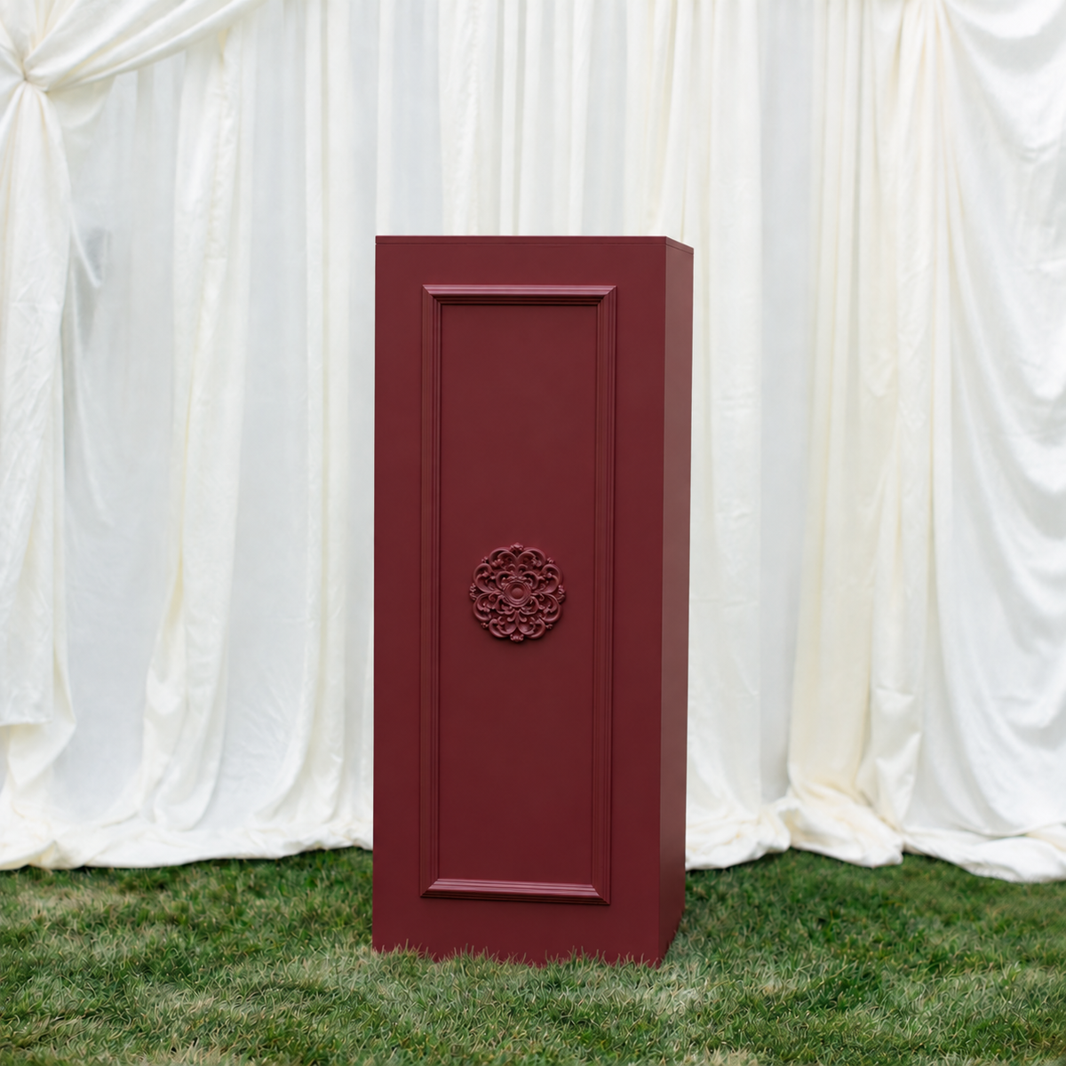 The Classic Plinth