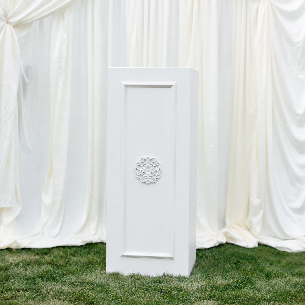 The Classic Plinth