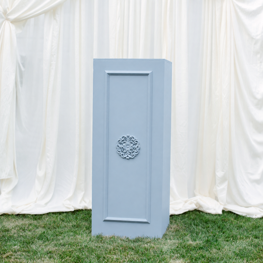 The Classic Plinth